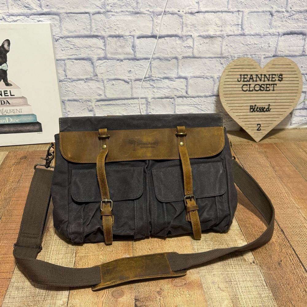 James Avery invitational retired rare hard to find messenger bag
